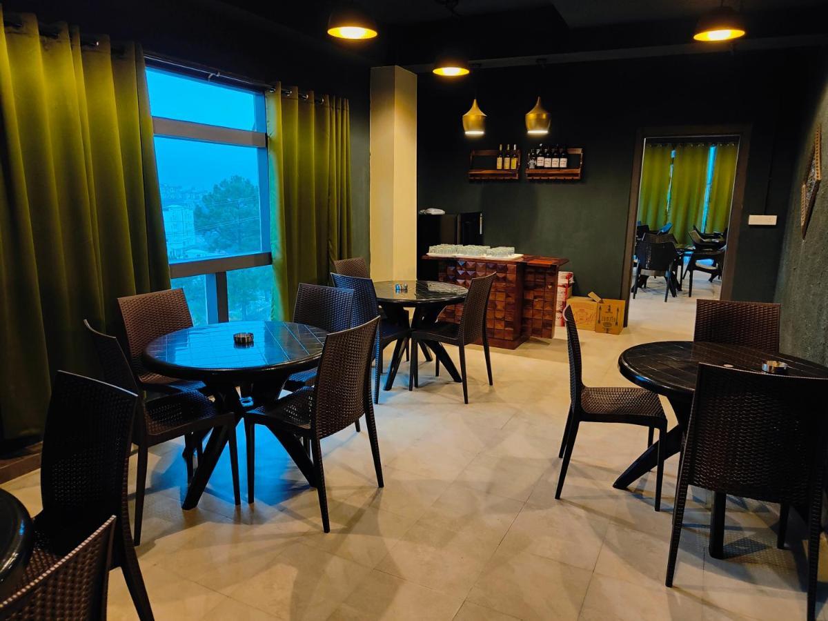 שילונג Hotel Acropolis מראה חיצוני תמונה