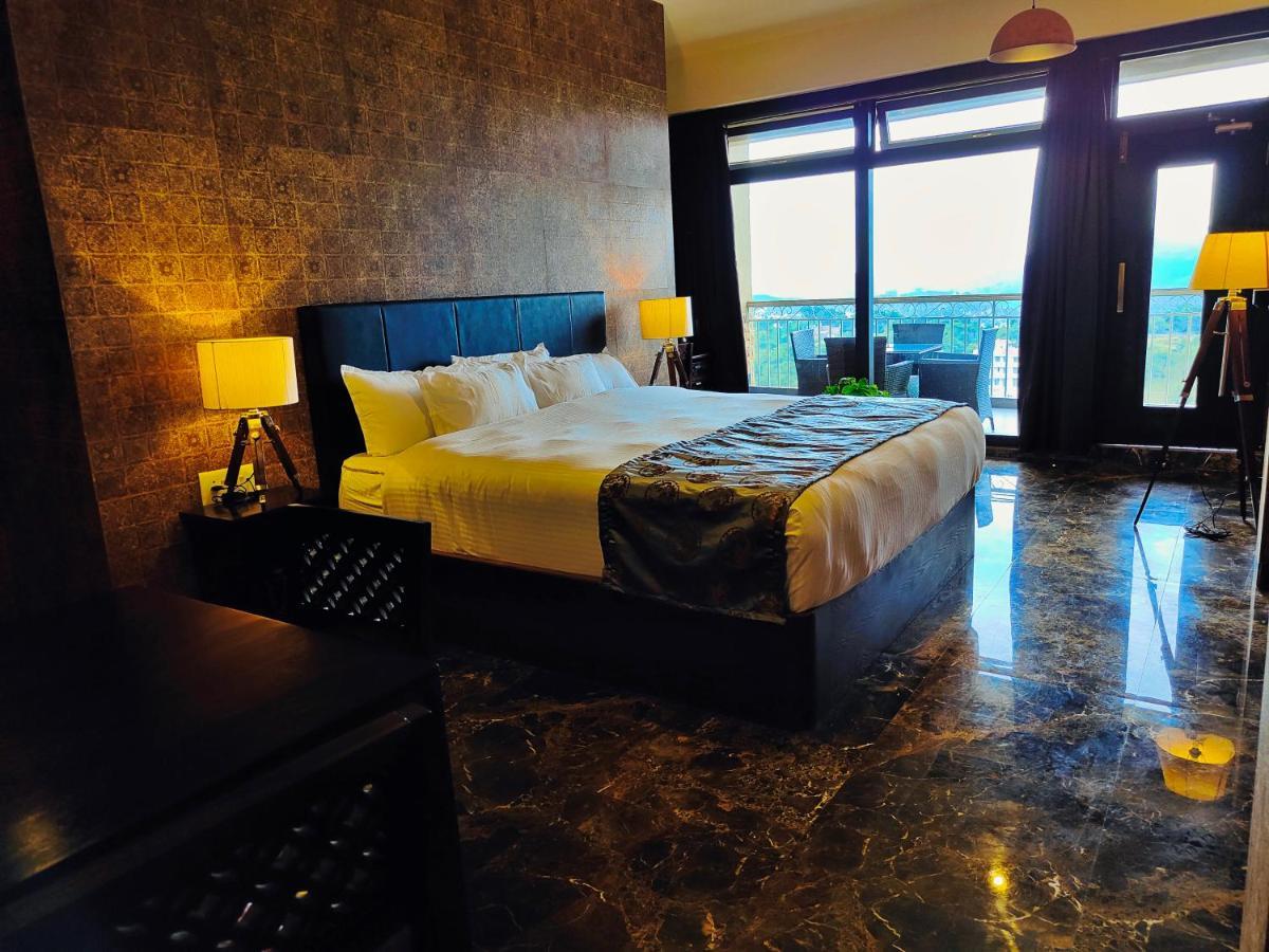 שילונג Hotel Acropolis מראה חיצוני תמונה