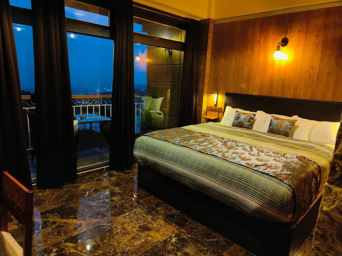 שילונג Hotel Acropolis מראה חיצוני תמונה