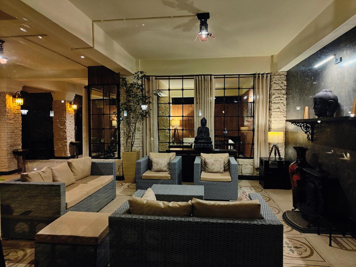 שילונג Hotel Acropolis מראה חיצוני תמונה