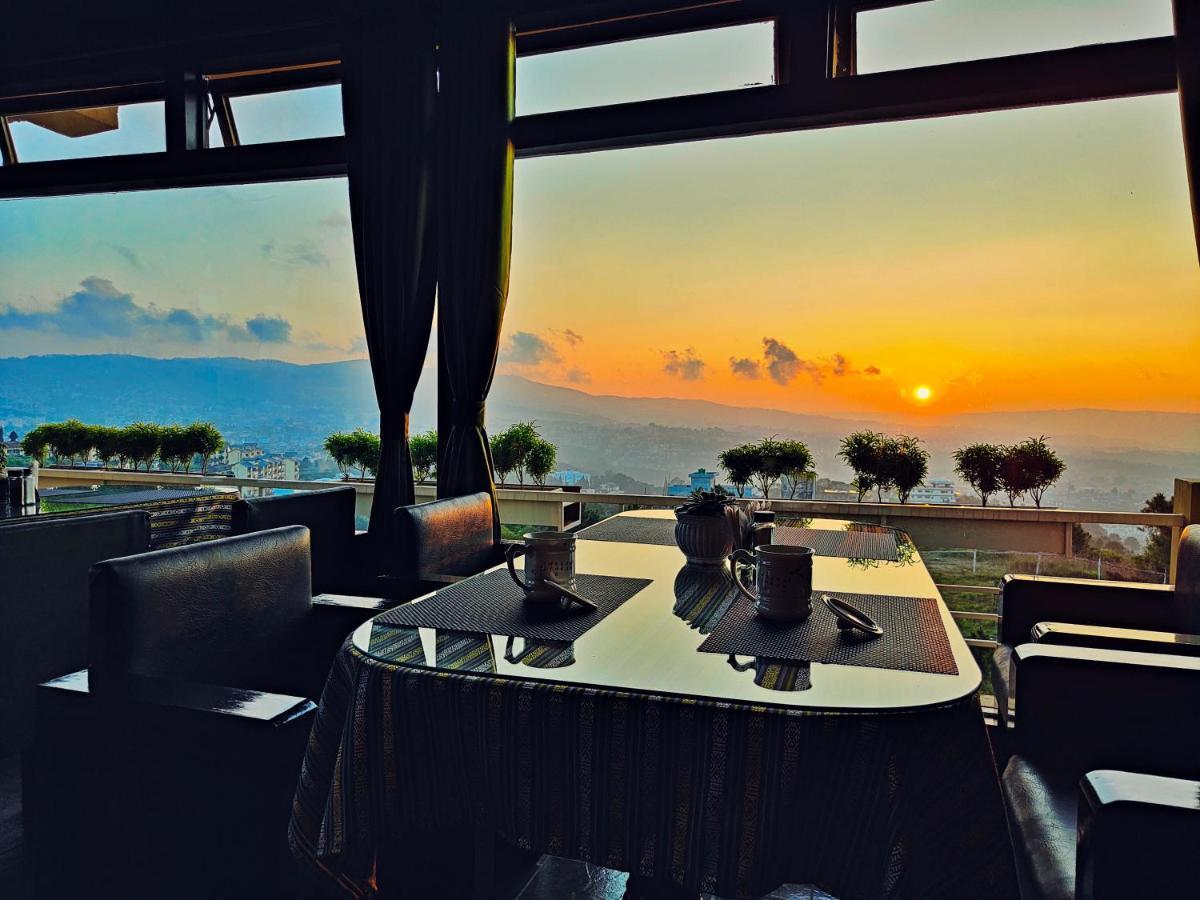 שילונג Hotel Acropolis מראה חיצוני תמונה